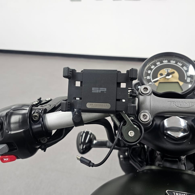 2019년식 트라이엄프 본네빌 바버 26,600km 판매합니다. 이미지