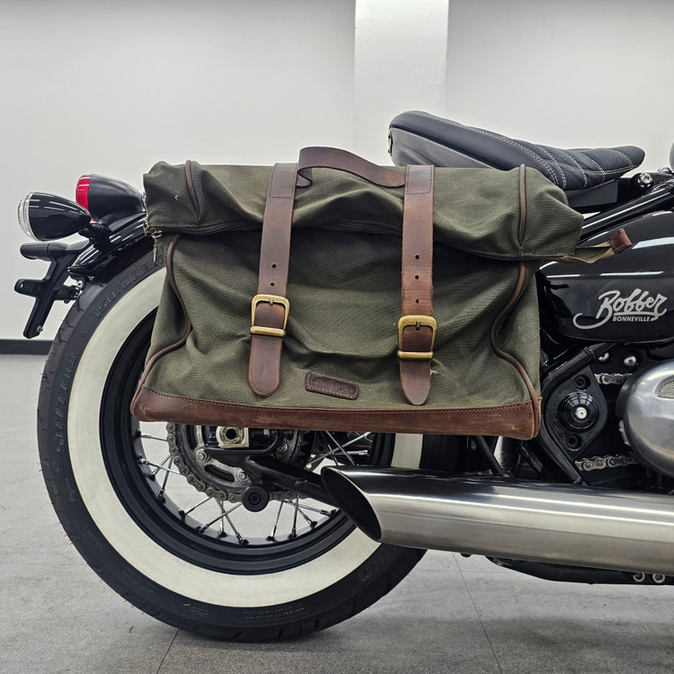 2019년식 트라이엄프 본네빌 바버 26,600km 판매합니다. 이미지