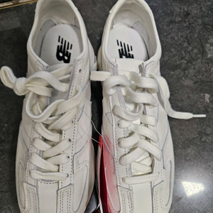 새제품 뉴발란스 471 아이보리 255,265 팝니다