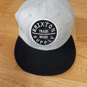 모자 필요하신 분들은 편하게 보세요 각각 1000원