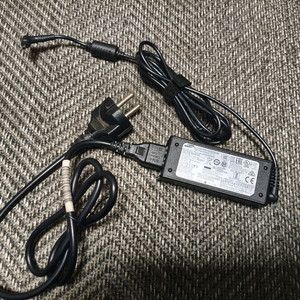 삼성 노트북 어댑터 AD-4019A