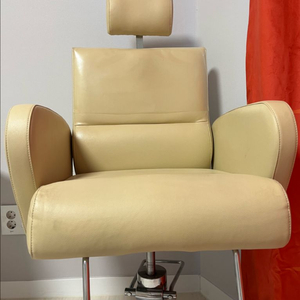 미용실 전동 의자 이미지