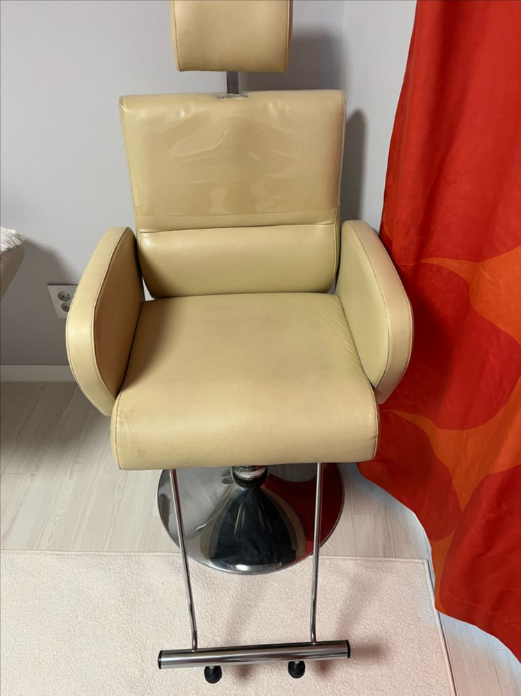 미용실 전동 의자 이미지