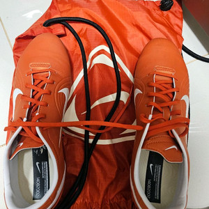 극미중고 나이키 머큐리얼 RGN 270 사이즈 팝니다