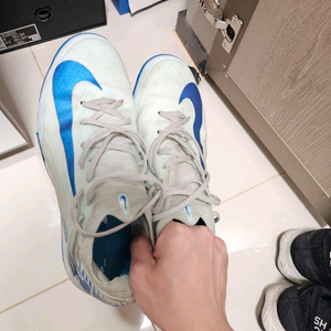 중고 나이키 머큐리얼 프로 TF 캔디바 265 사이즈 팝니다