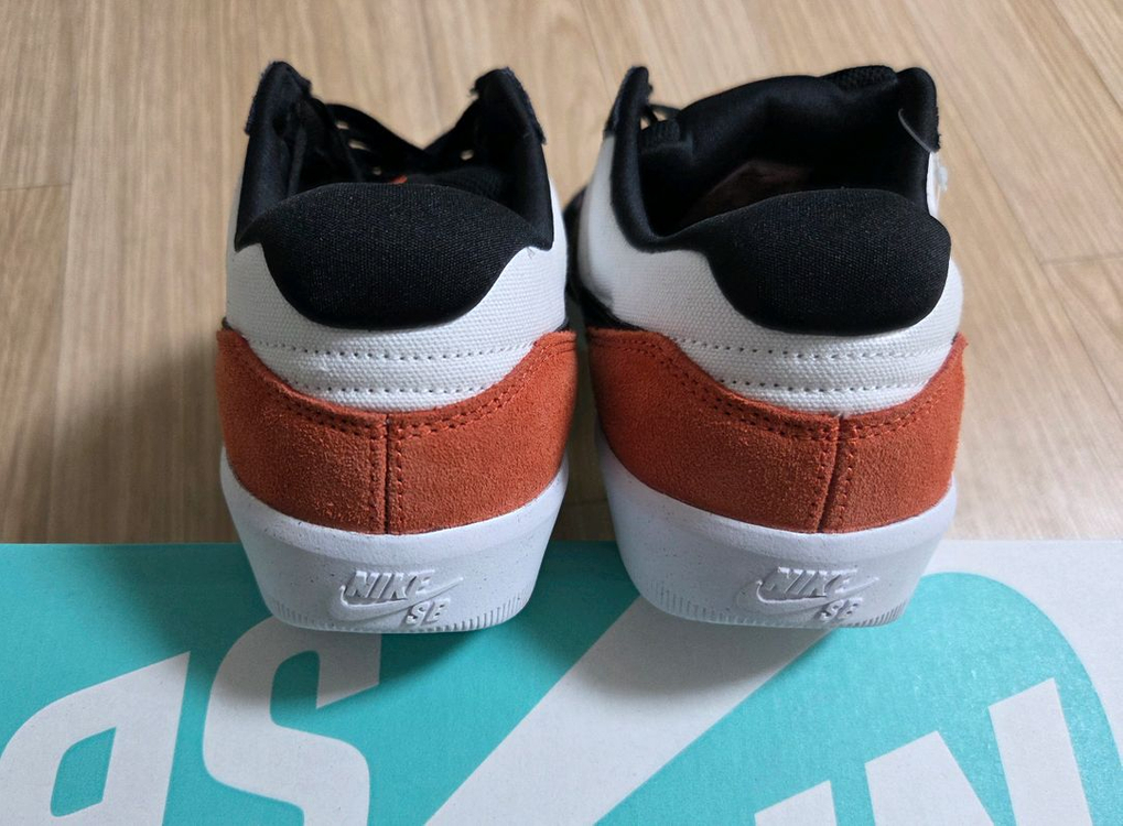 나이키스니커즈 270 사이즈 새상품 판매합니다--5