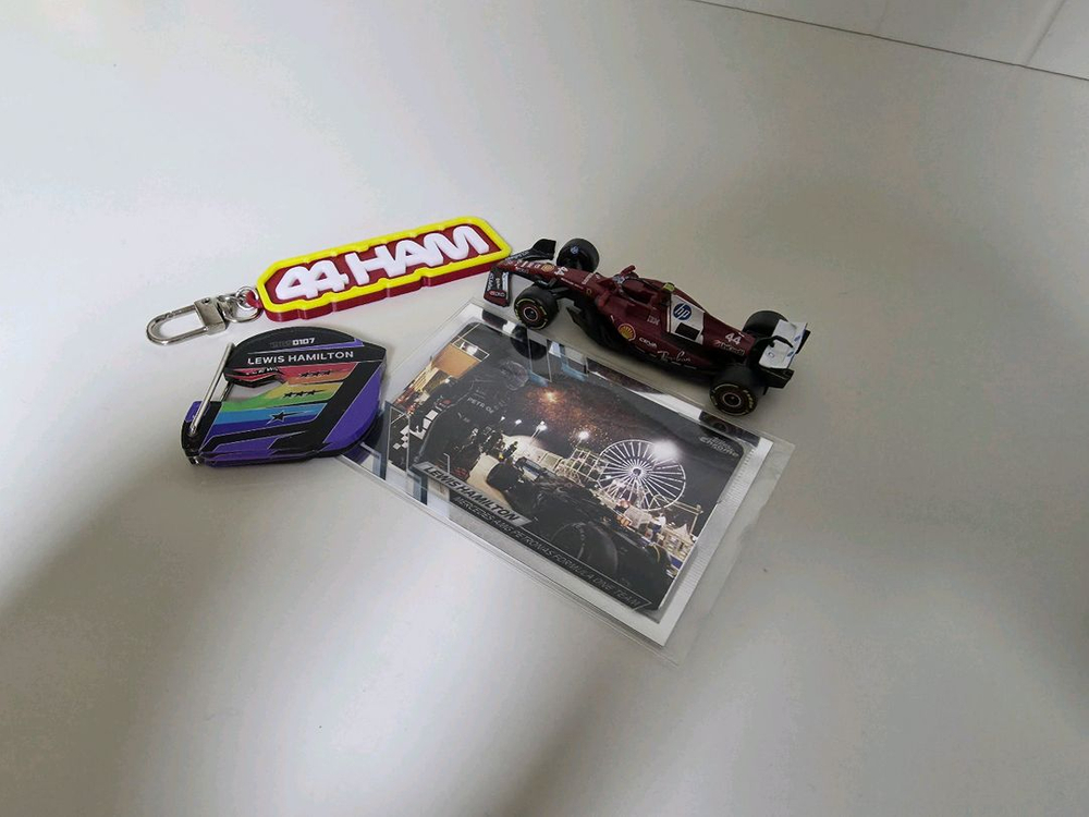 F1 루이스 해밀턴 다이캐스트 및 카라비너, 키링, 카드--1