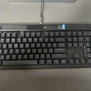 커세어 K70 RGB PRO 광적축 팝니다
