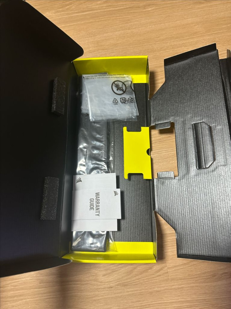 커세어 K70 RGB PRO 광적축 팝니다--1