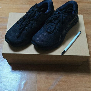 여.225 +) 아식스 여성 러닝 운동화, 젤 님버스23 / ASICS GEL 헬스 조깅 다이어트