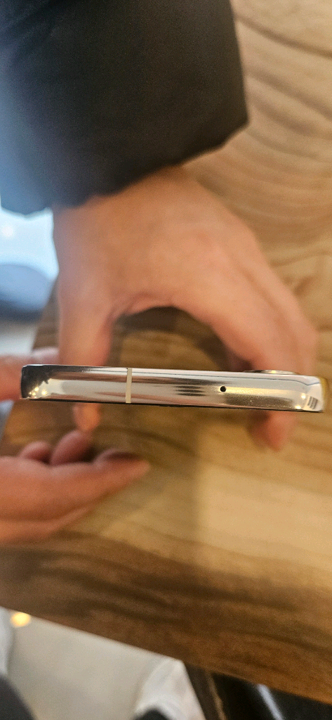 갤럭시 S23 256GB 팝니다.--4