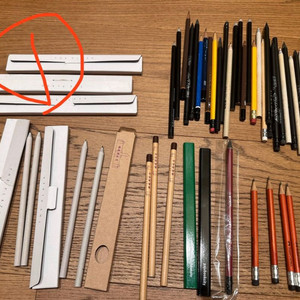 파버카스텔 등 연필, 특별한 볼펜 등 문구류