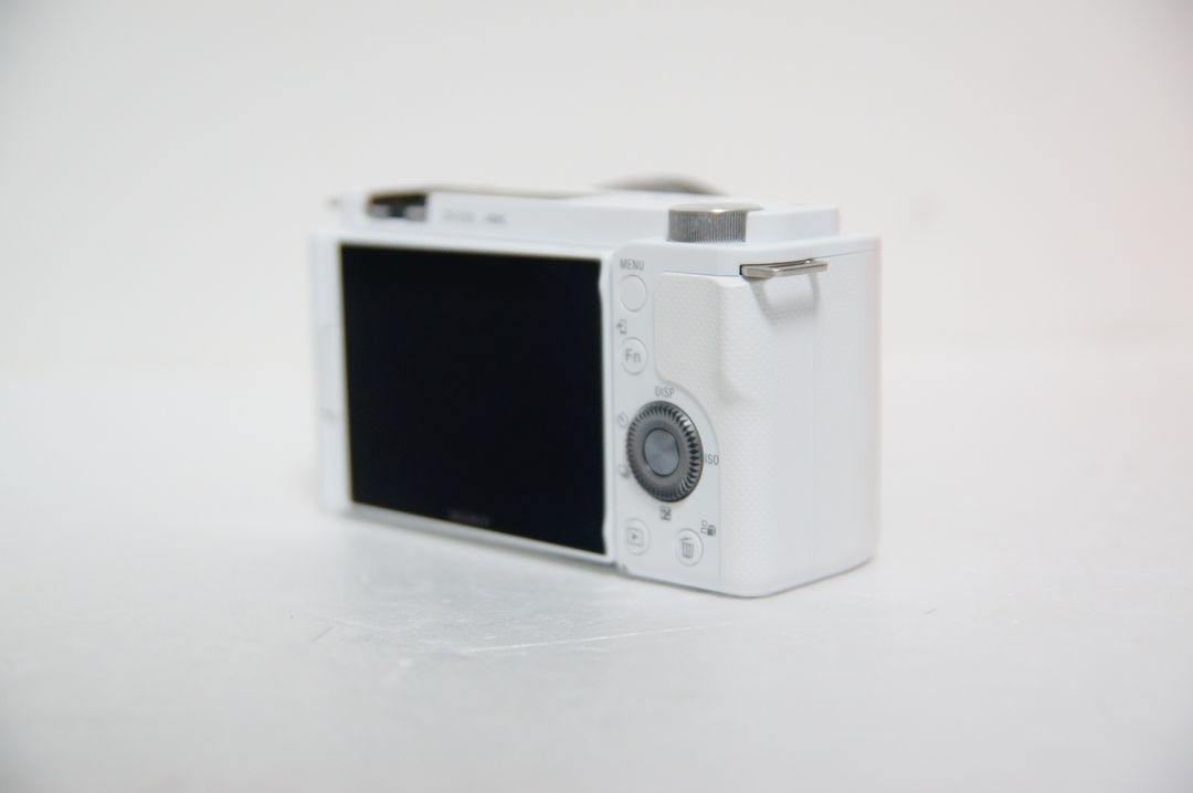 [소니] ZV-E10 화이트 243컷(2번 사용)--3