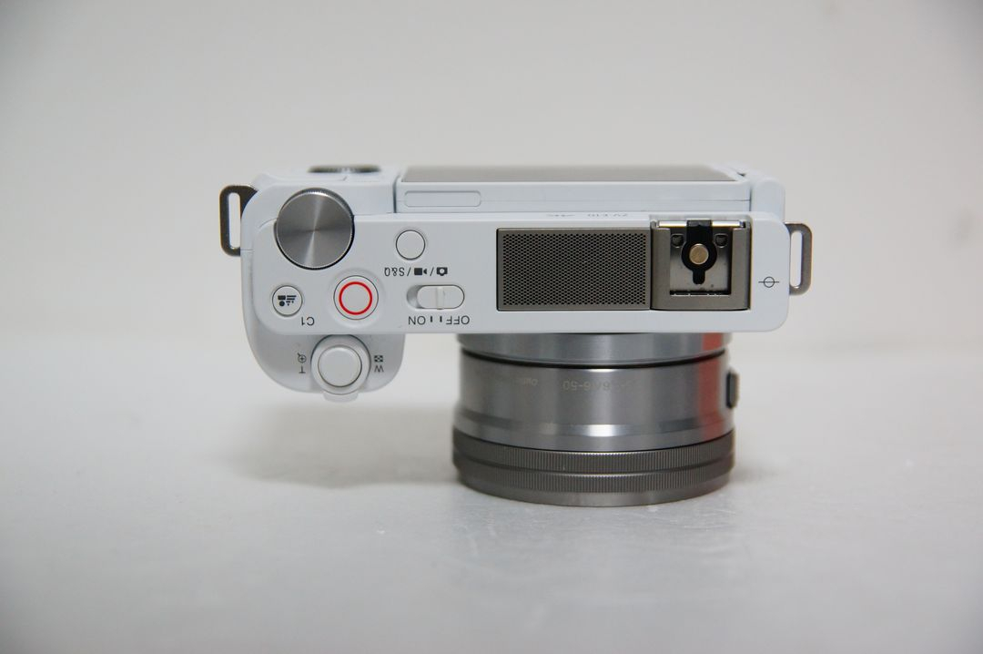 [소니] ZV-E10 화이트 243컷(2번 사용)--7