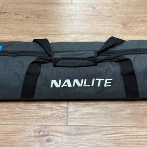 난라이트 파보튜브 2세대 15x 4kit 팝니다.