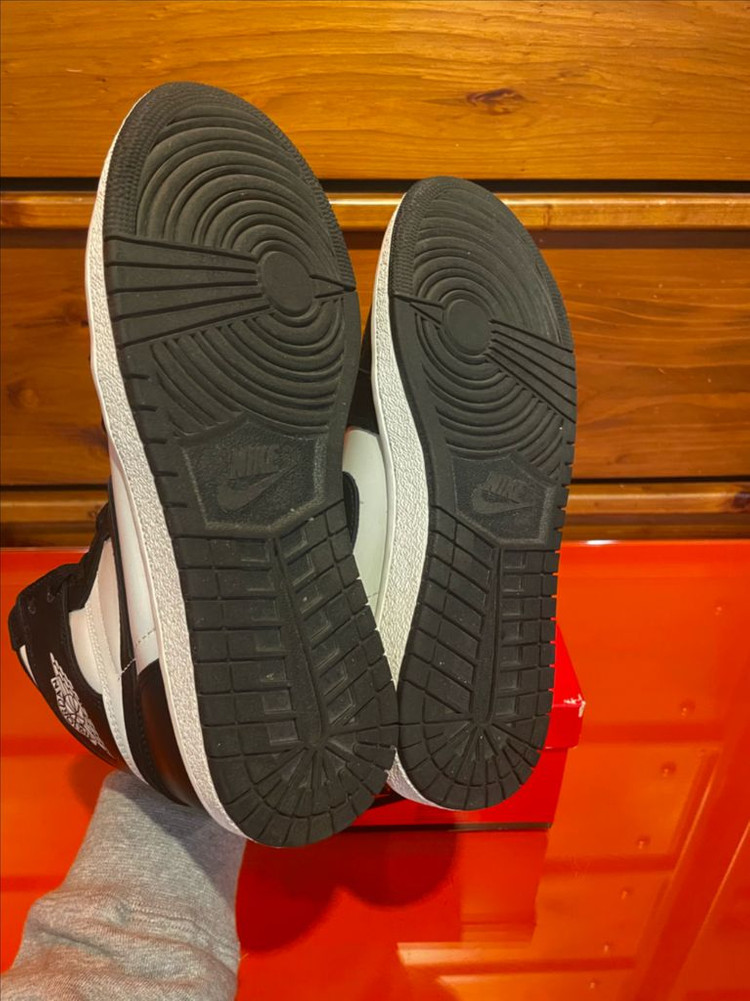 [250]나이키 조던1 하이 범고래 이미지