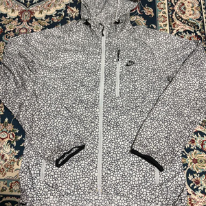 나이키 엘리펀트패턴 바람막이 L