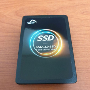 미사용 Cloud SSD 2.5인치 1TB SATA3(6G/S) 판매합니다.