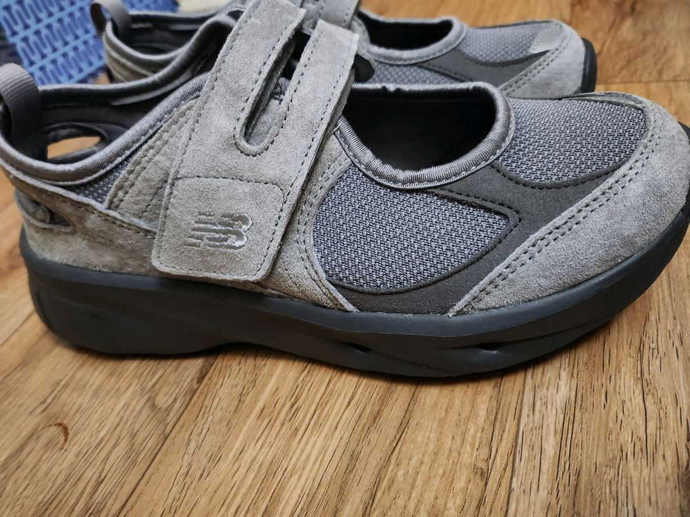 뉴발란스 브리즈 그레이 스웨이드 240사이즈--1