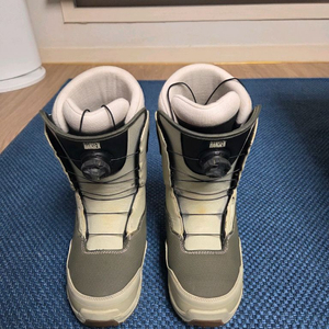 써리투 팀투 필한센 부츠 팔아요 260