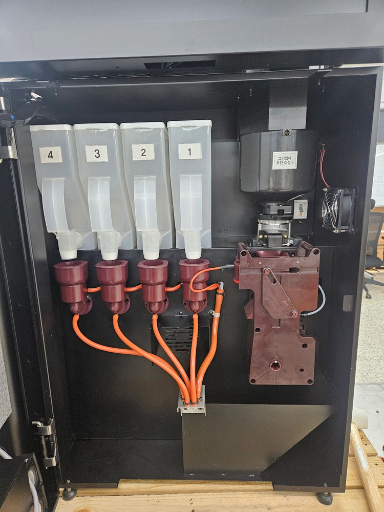 무인카페머신 메일빈(이전설치비, 내부세척비, 하부장 포함) 이미지