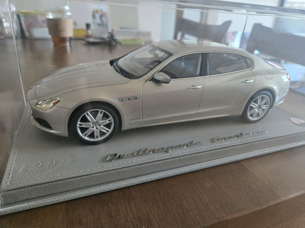 1:18 bbr 마세라티 콰트로포르테--1