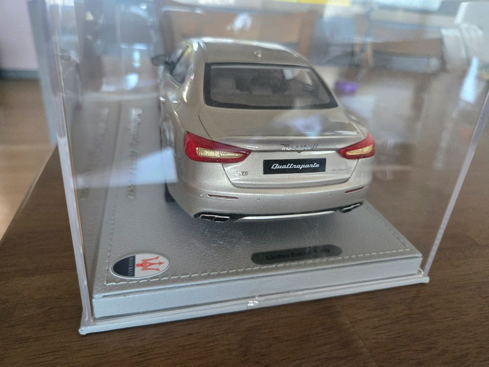 1:18 bbr 마세라티 콰트로포르테--2