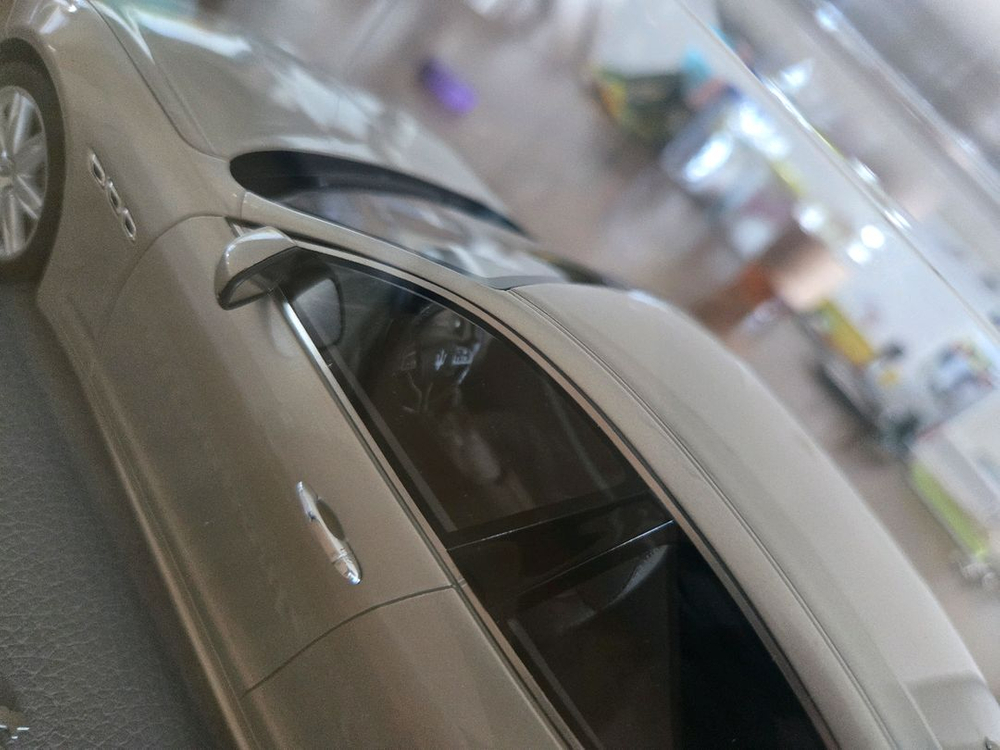 1:18 bbr 마세라티 콰트로포르테--4