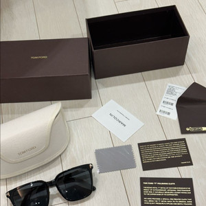 톰포드 탐포드 선글라스 TF-891 55사이즈