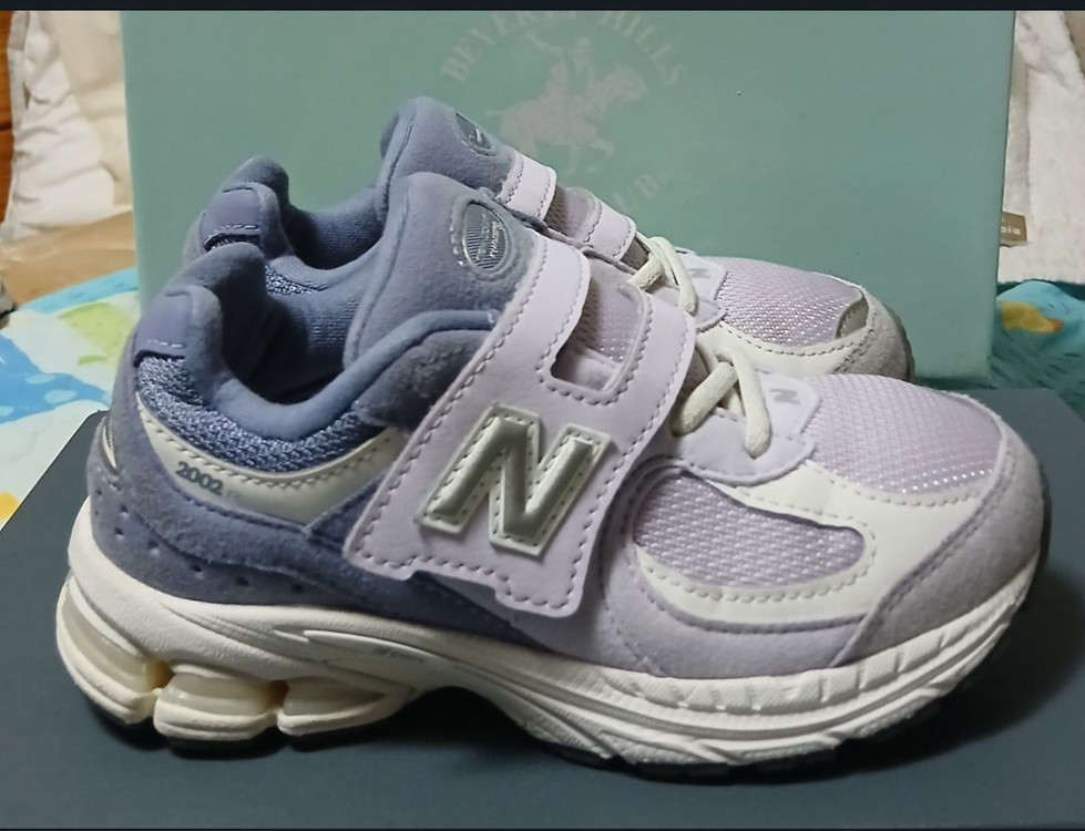 뉴발란스키즈2002R 바이올렛 185운동화 거의새거--1