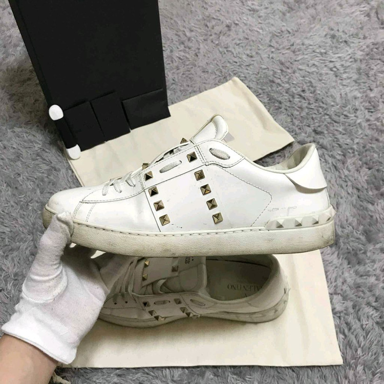 [42][풀구성]발렌티노 락스터드 언타이틀 스니커즈--3