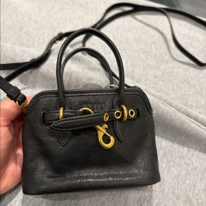 미우미우!!미니 핸들백 5NRO37E FX