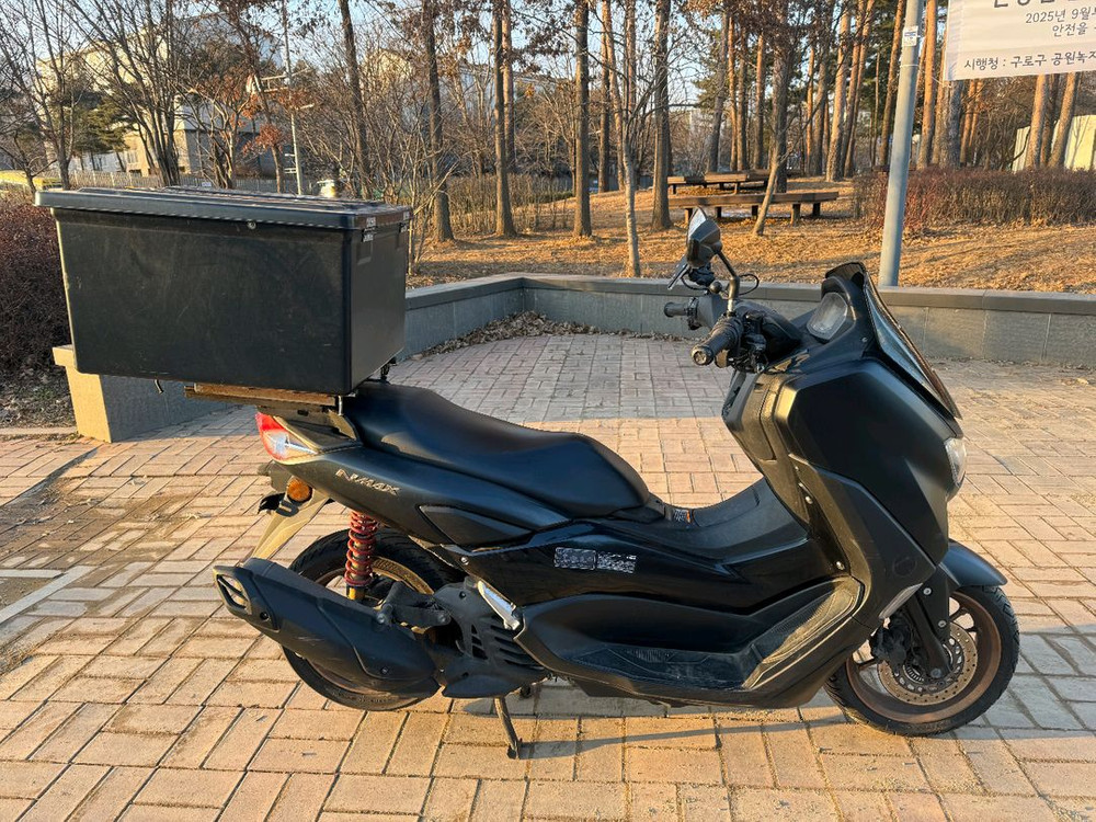야마하 엔맥스125 23년 abs 판매합니다--4