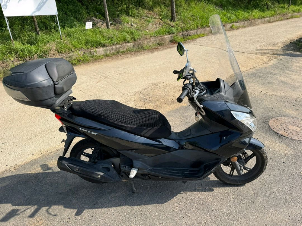혼다 pcx125 16년 짧은키로수 판매합니다--1