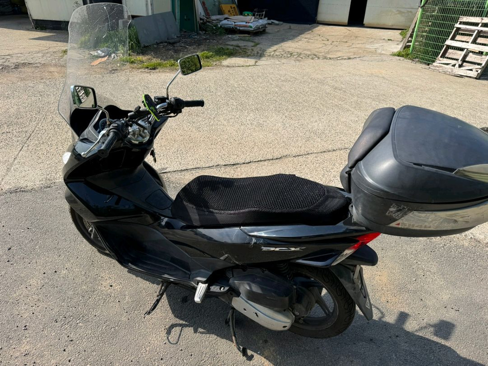 혼다 pcx125 16년 짧은키로수 판매합니다--2