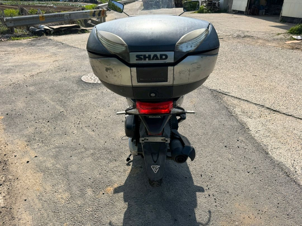 혼다 pcx125 16년 짧은키로수 판매합니다--7