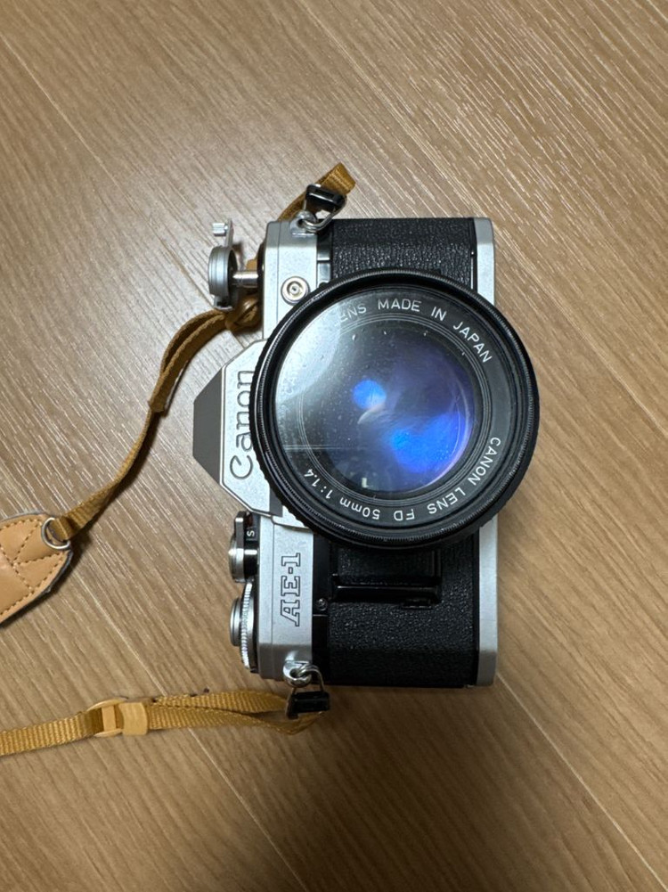 캐논 AE-1 필름카메라+50mm 1.4렌즈 이미지