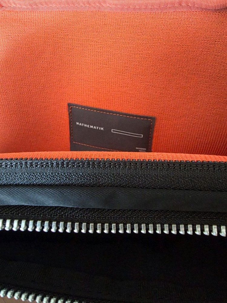 마테마틱 P011 아이패드,갤럭시탭 파우치 팝니다. 이미지