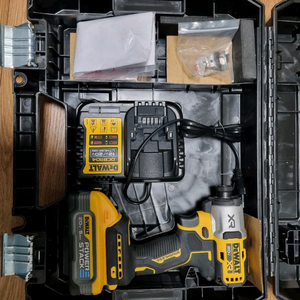 디월트 DCF845N 20V 임팩드릴