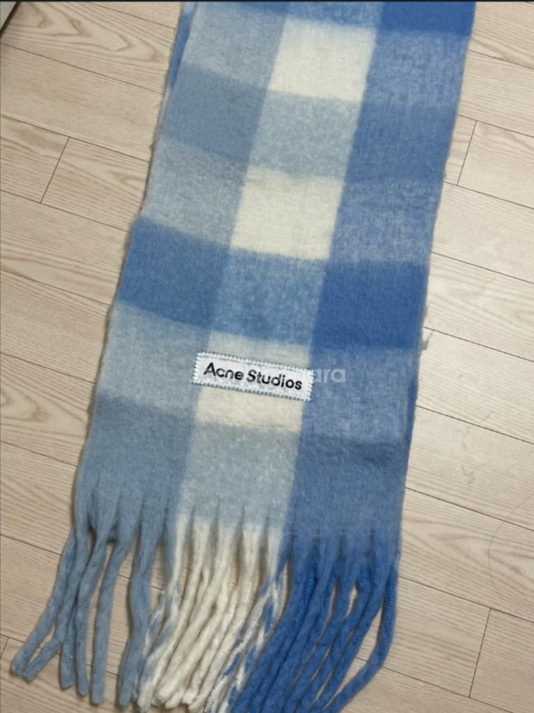 아크네 머플러--1