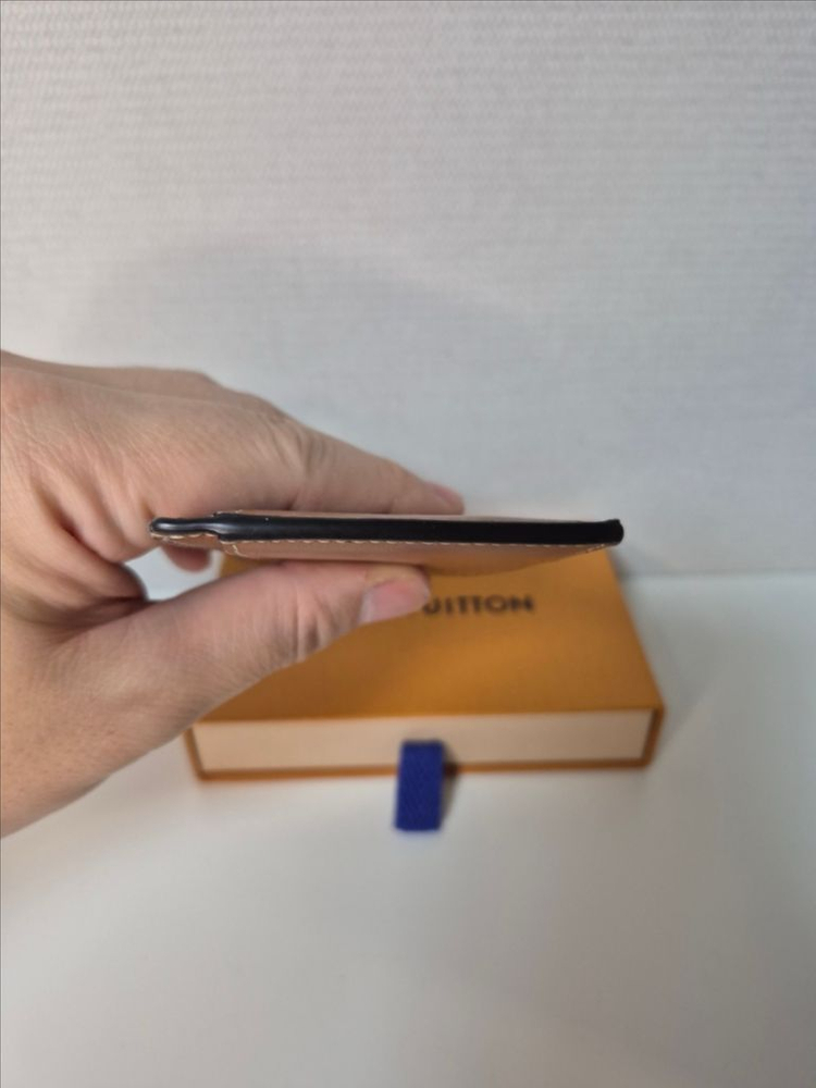 셀린느 정품 트리오페 카드 지갑 팝니다 이미지