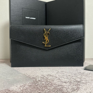 [풀구성] 입생로랑 업타운 클러치 블랙