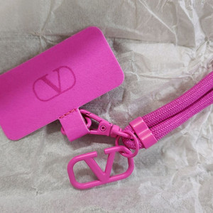 새제품)발렌티노 뷰티 폰 스트랩 목걸이 줄 이미지