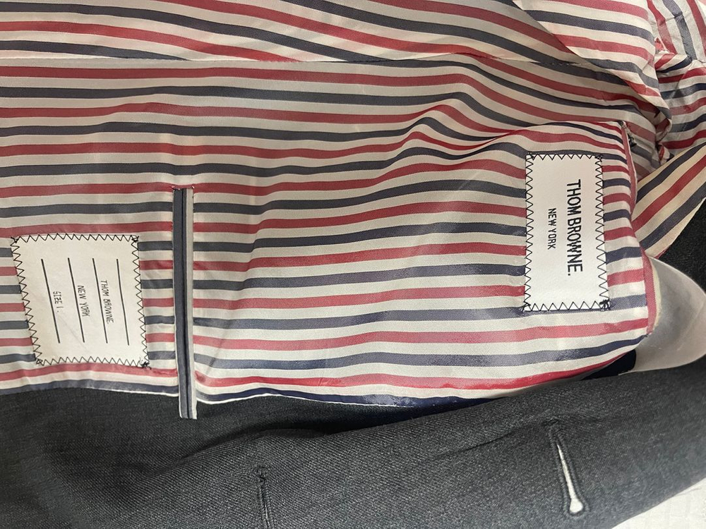 [1] 톰브라운 클래식 수퍼 120 울 수트 미드그레이 정장상의 이미지