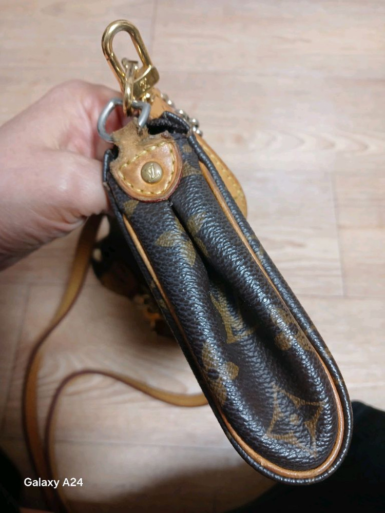 정품 루이비통 에바클러치 이미지