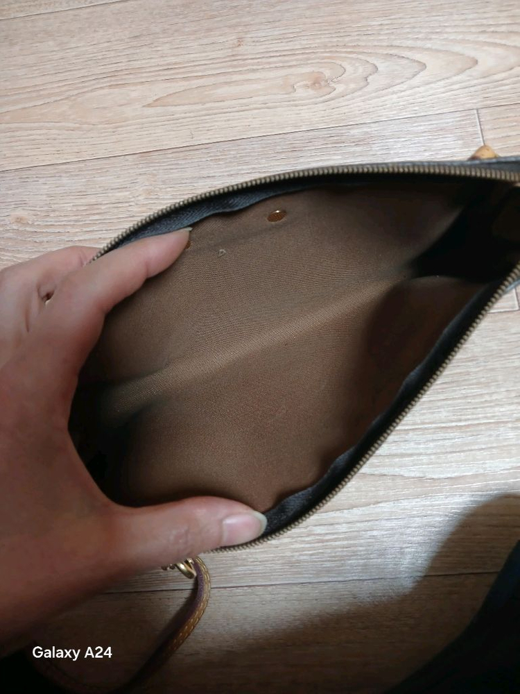 정품 루이비통 에바클러치 이미지