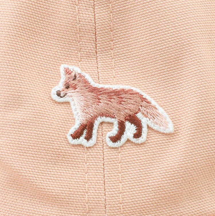 메종키츠네 베이비 폭스 볼캡 포슬린--4