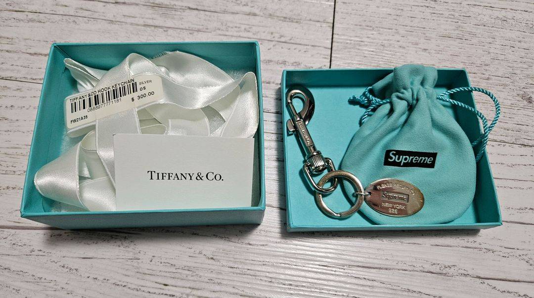 티파니앤코x슈프림 리턴 투 티파니 오발 태그 키링 실버--0