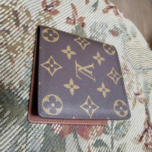 루이비통 반지갑 새상품급상태 박스x