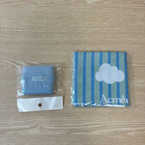 (새제품) 아크메드라비 손목아대 & 반다나 일괄